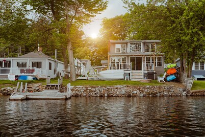 Lakefront; view of ski mountain, firepit, dock, kayaks, laundry, outdoor shower