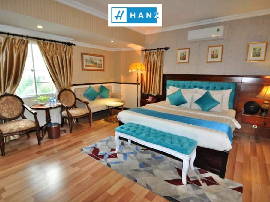 Deluxe Double Room, 1 Queen Bed, Non Smoking, City View | Individually decorated, individually furnished, desk, laptop workspace