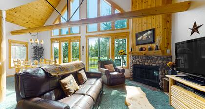 Inviting chalet with private hot tub, grill, 3 pools, hot tub, gym, & tennis
