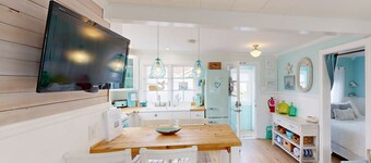 Charming home near beach with fast WiFi & whimsical interior - close to beach