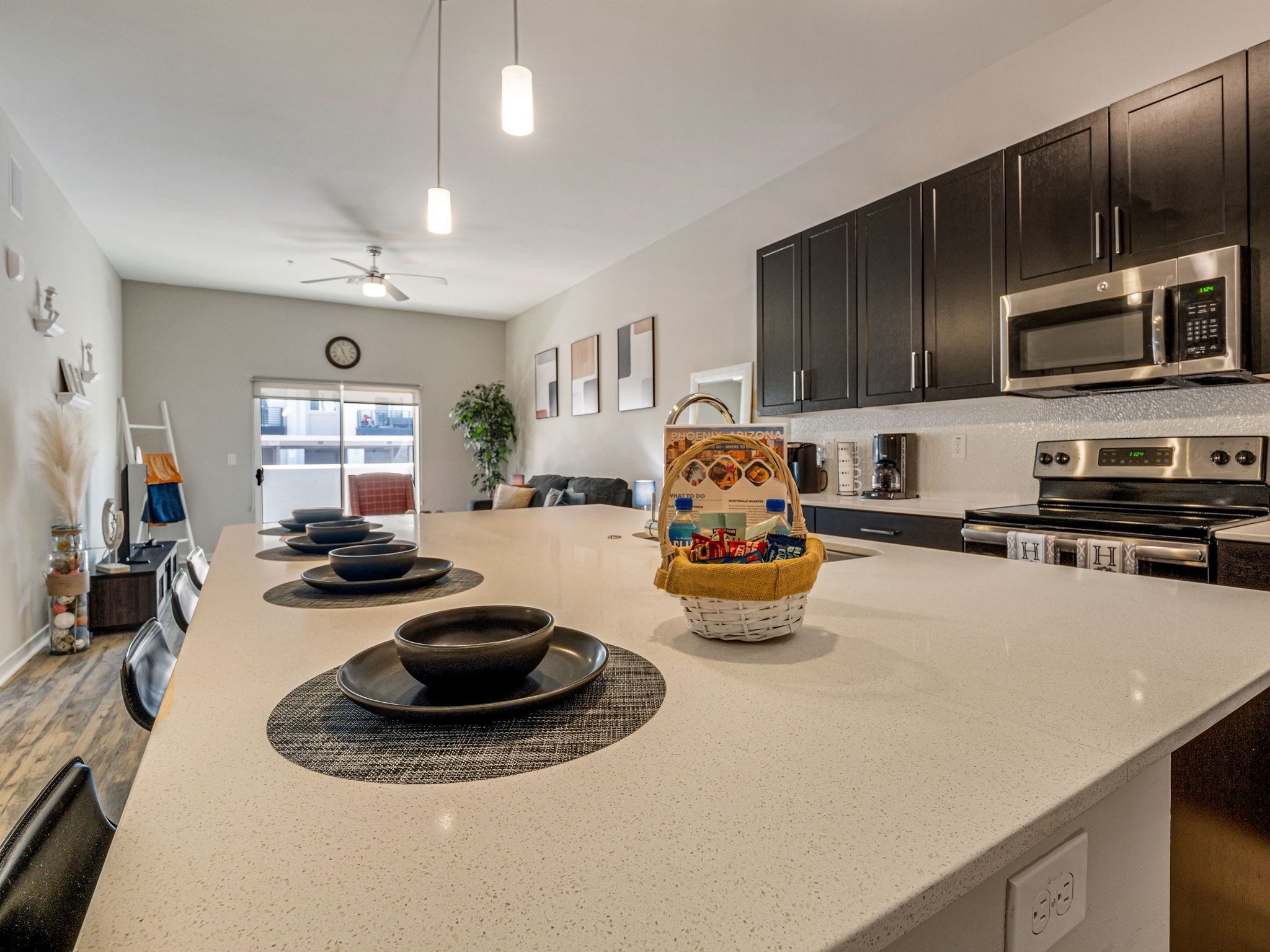 New ★ Scottsdale Upscale Living ★ Shops ★ Dining ★ 