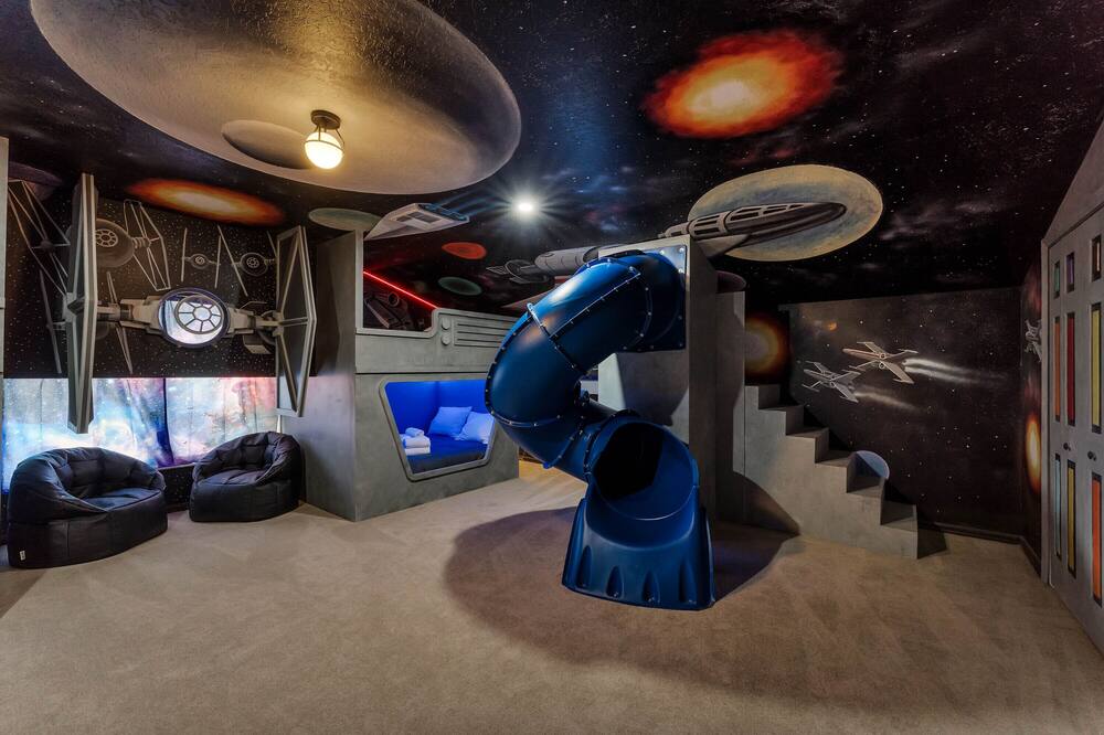 Winter Specials! 4mi to Disney , Themes, Games, Free Pool Heat