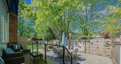 Private Pool, Close to Beaches, Shops, Restaurants, bars, and markets
