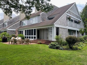 Exterior - Bay views and Private beach (Brewster)