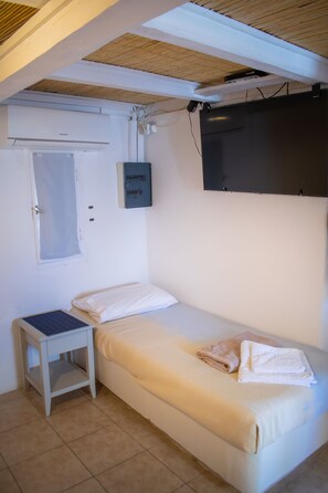 1 chambre, accès Internet, draps fournis