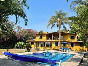 Outdoor pool - House MaKa (Valle de Atongo, Tepoztlán)