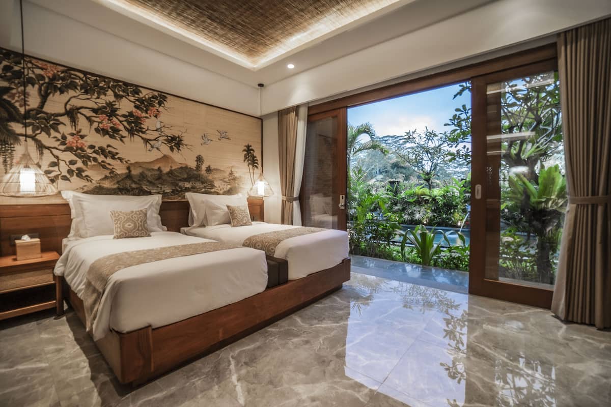 Deluxe Room Pool Access | Vista al jardín