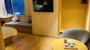 Unclassified image, 3 of 69, button - Ji Hotel (Shanghai)