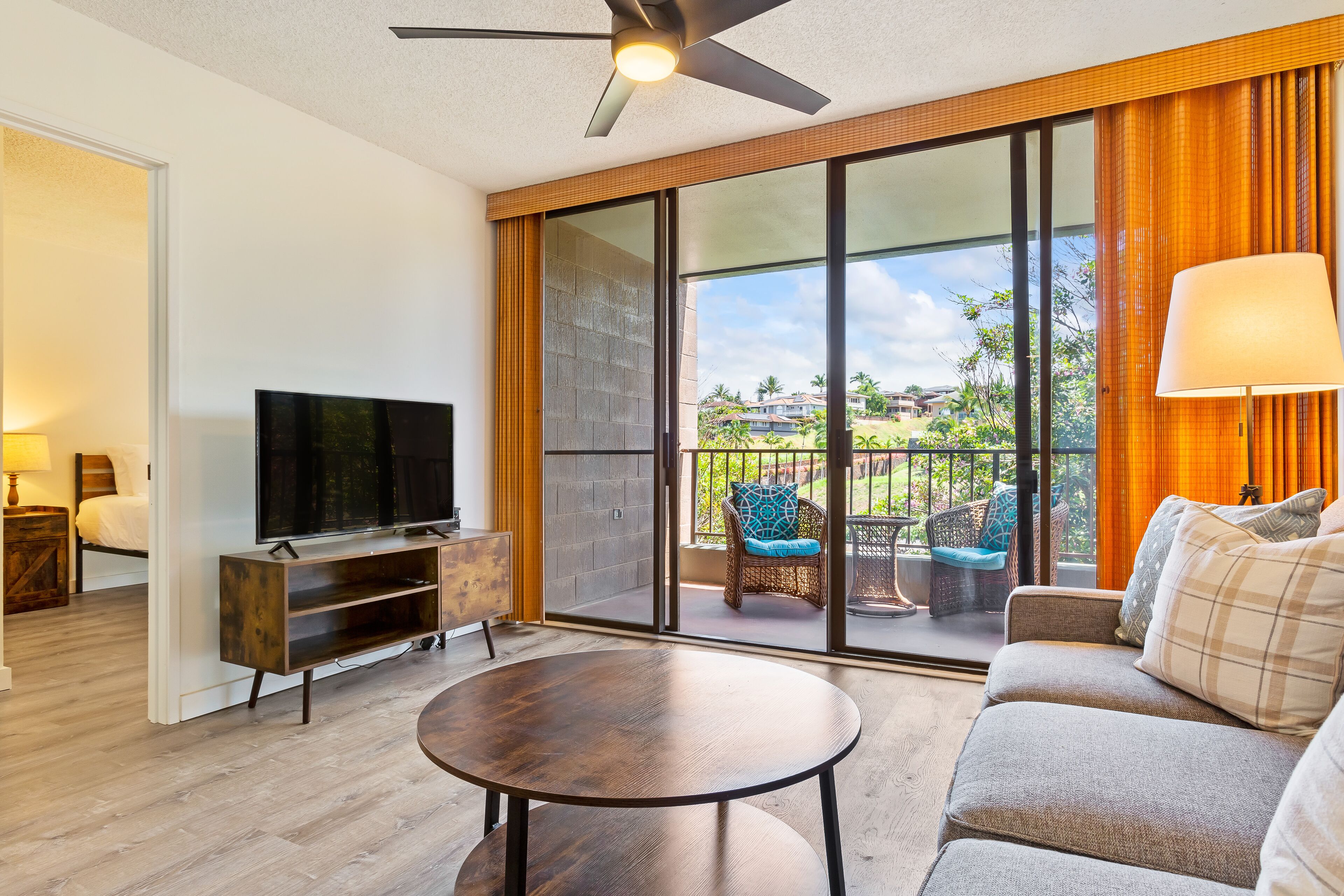 Wonderful home close to beach & activities w/shared pool & private washer/dryer