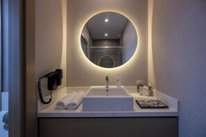 Bathroom - Lago Hotel Ex Azura Deluxe Resort and Aqua Sorgun (Manavgat)