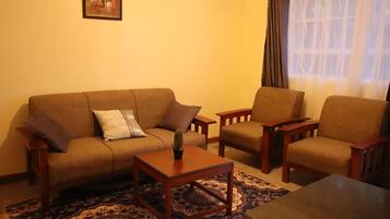 Comfort House | Living area | 14-inch Smart TV with digital channels, TV