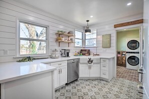 Fridge, microwave, stovetop, dishwasher - Vintage Bishop House in Downtown w/ Porch Swing! (Bishop)