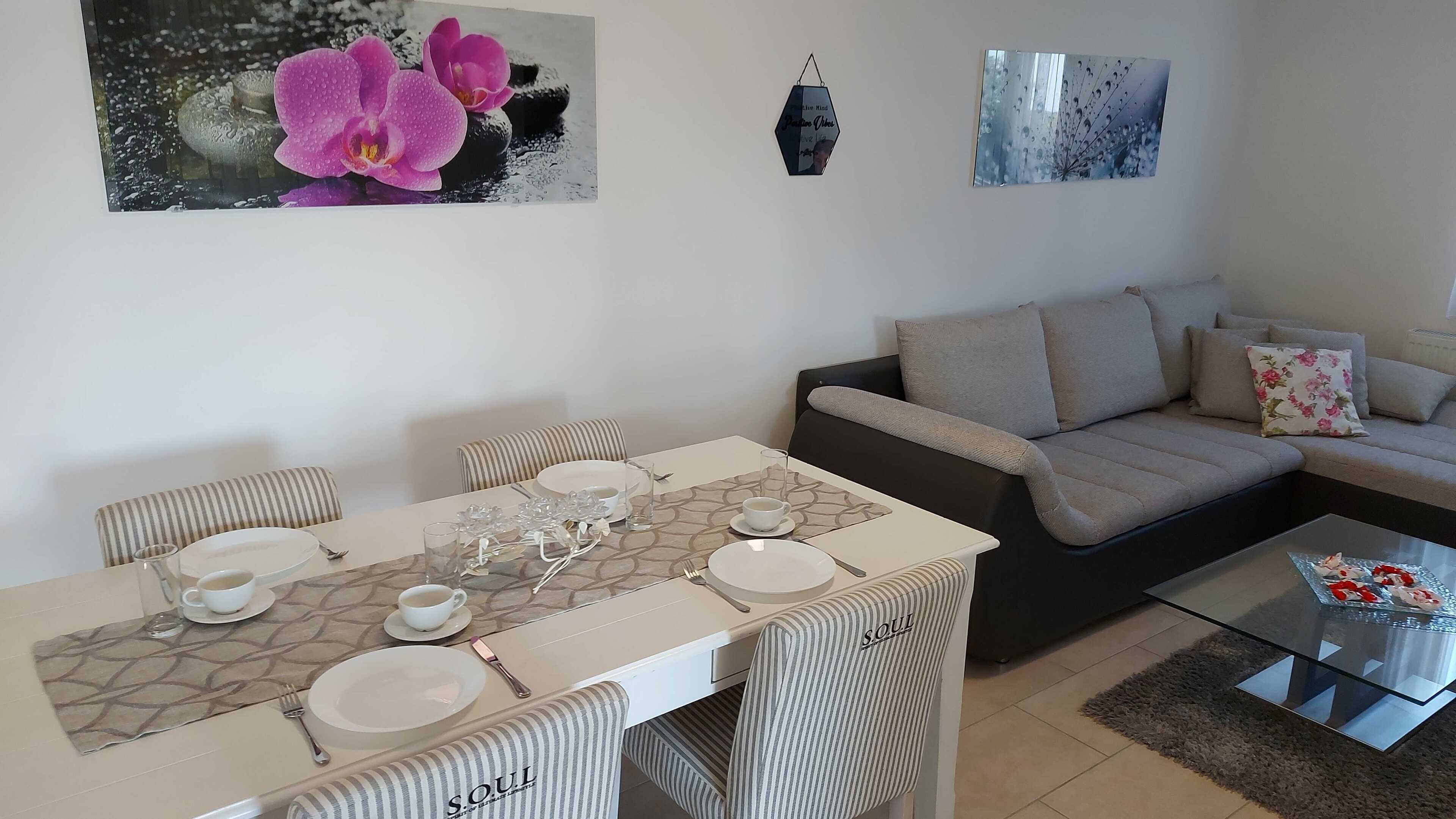 Cottage (Four Bedroom Holiday Home with swimmi) | Interior