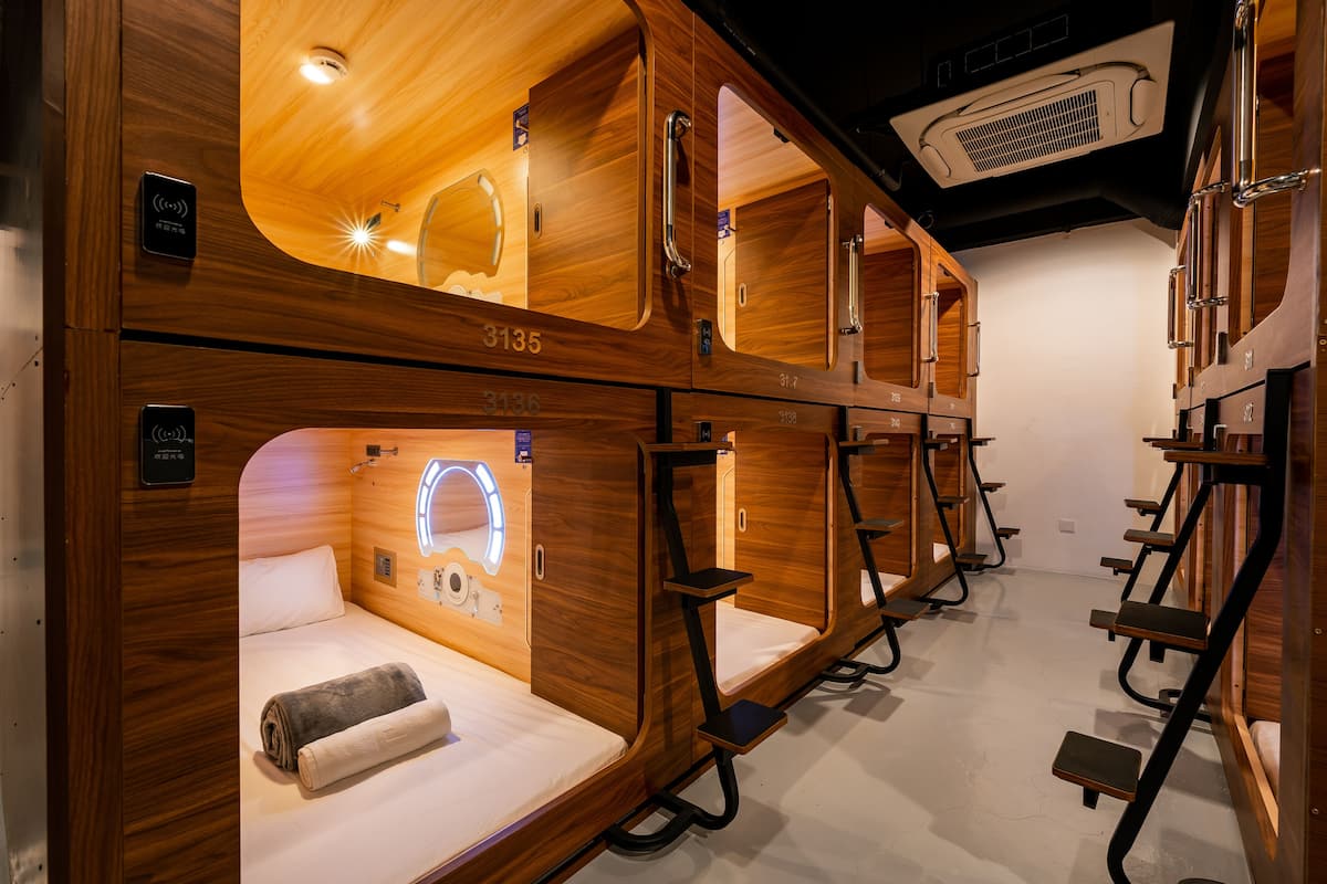 In-room safe, iron/ironing board, free WiFi, bed sheets