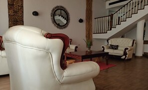 Executive House | Living area - Stay.Plus karen Party House (Nairobi)
