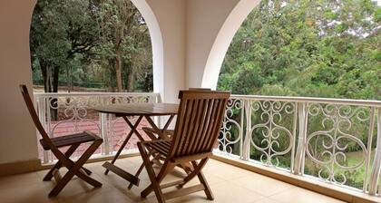 Stay.Plus karen Party House