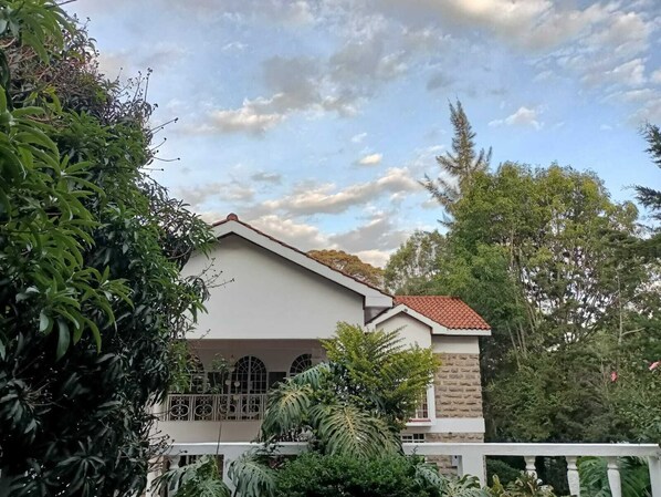 Exterior - Stay.Plus karen Party House (Nairobi)