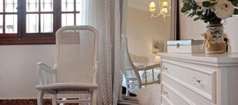Holiday Home Casa La Perla - Solo Familias with Wi-Fi