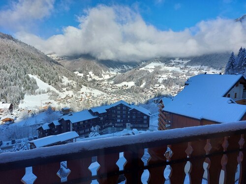 2 Rooms at Piste Foot with Parking, St-Jean-d'Aulps