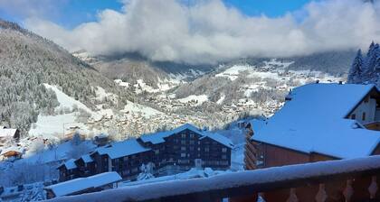 2 Rooms at Piste Foot with Parking, St-Jean-d'Aulps