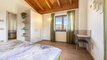 2 chambres, fer et planche Ă repasser, Wi-Fi gratuit, draps fournis