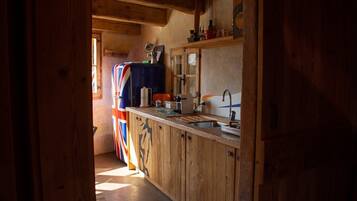 Geladeira, fogão, cooktop, lava-louças