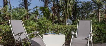 Appartamento "Vacanze e Relax Frassino" con vista mare, giardino e terrazza