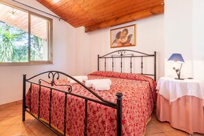 1 Schlafzimmer, Bügeleisen/Bügelbrett, Bettwäsche