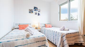 3 habitaciones, tabla de planchar con plancha y wifi gratis