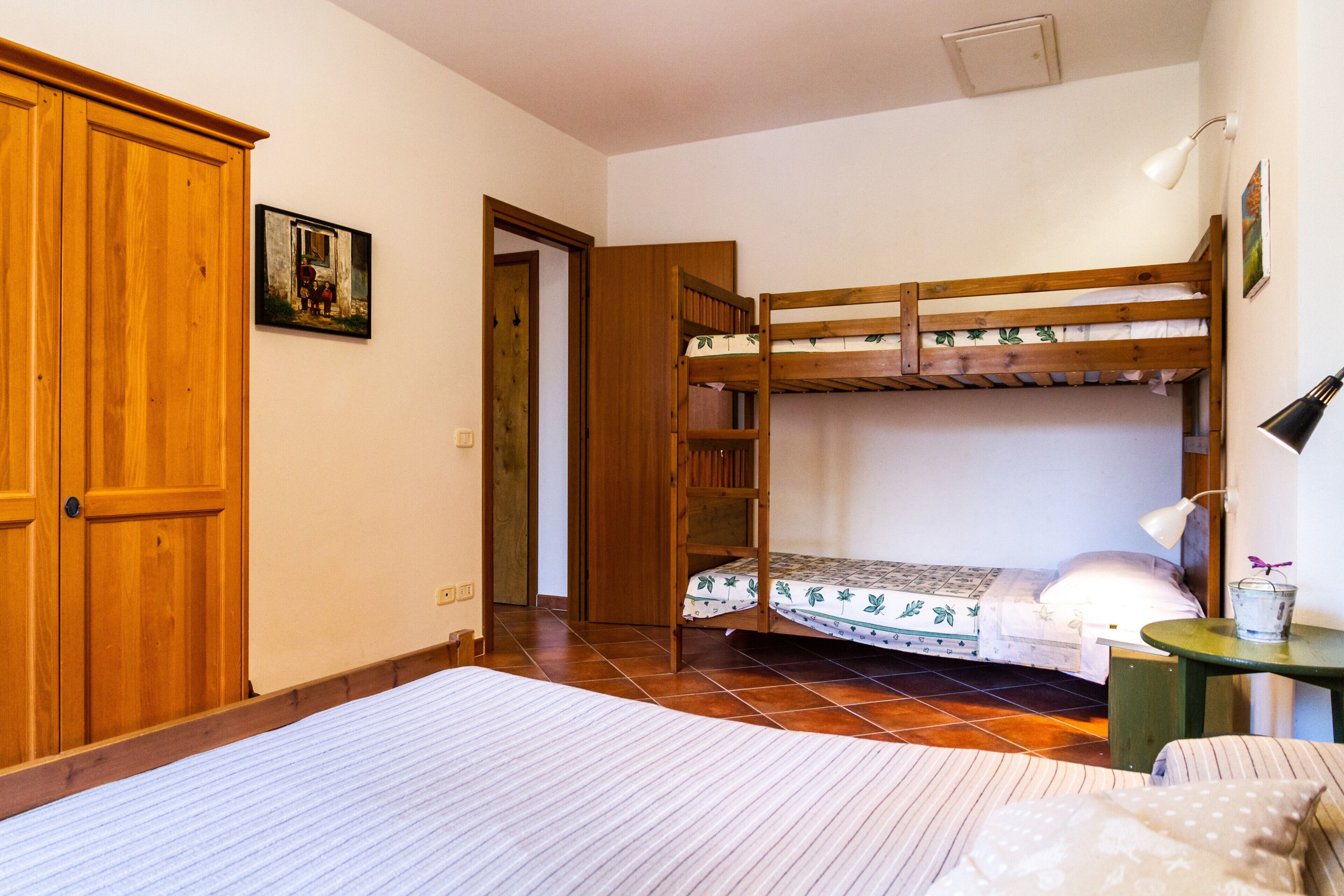 1 camera, Wi-Fi gratuito, lenzuola