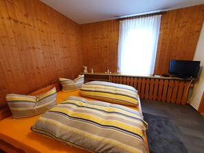 1 間睡房、床單