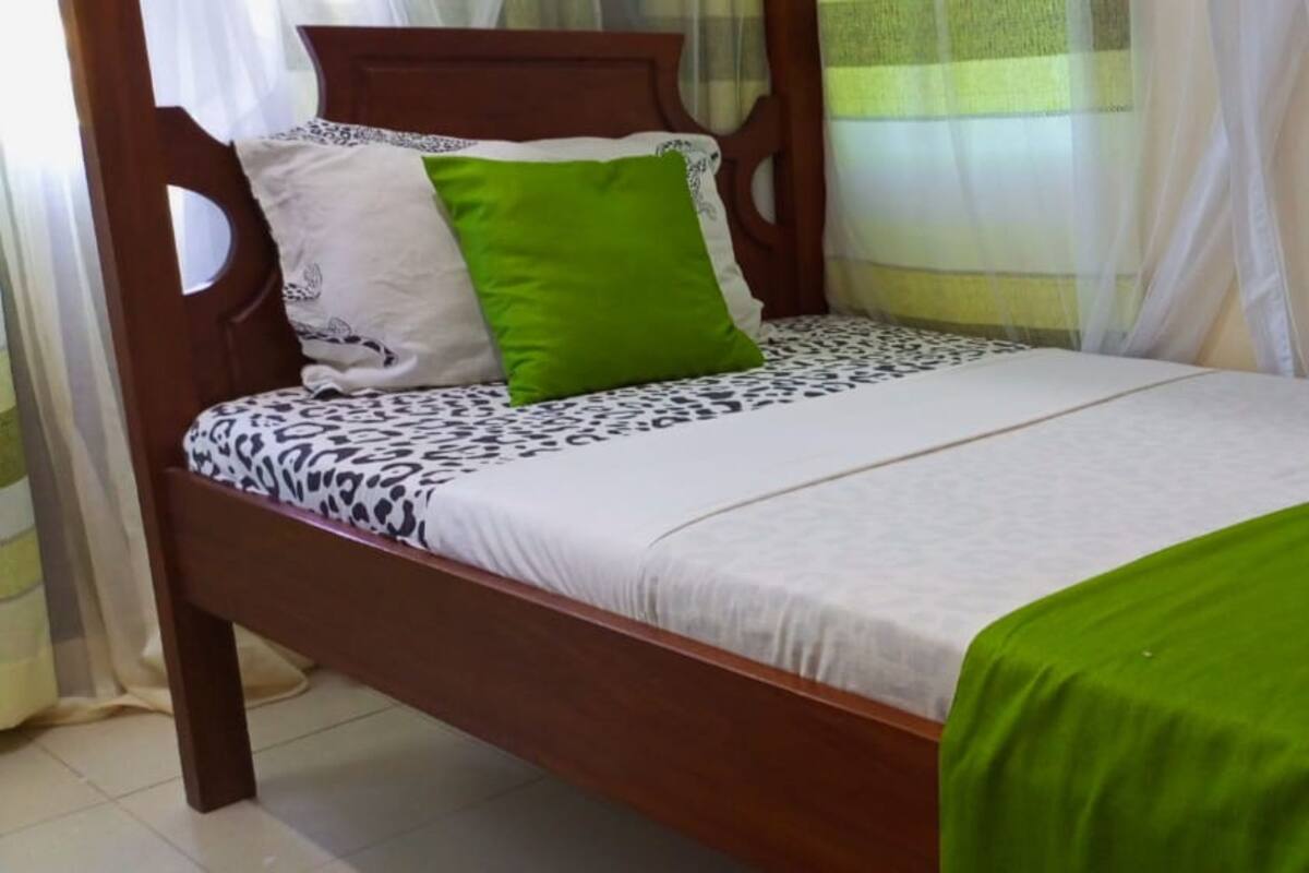 1 bedroom, iron/ironing board, free WiFi, wheelchair access