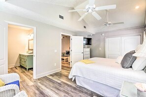 2 habitaciones, tabla de planchar con plancha, internet y ropa de cama