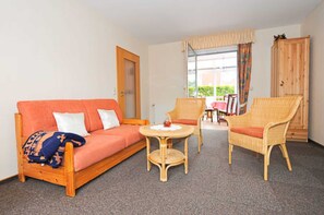 TV - Vacation apartment Riegstra in Esens - Holiday apartment Riegstra (Esens)