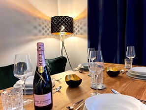 Unclassified image, 3 of 19, button