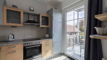 Frigorifero, microonde, forno, macchina per tè/caffè