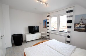 2 Schlafzimmer, Reisekinderbett, WLAN