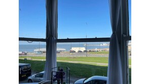 Interior - Spacious House on the main Margate Sands with a walk to the station (Margate)