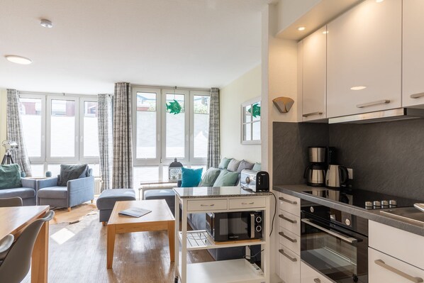 Køleskab, mikrobølgeovn, ovn, opvaskemaskine