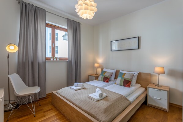 2 bedrooms, iron/ironing board, free WiFi, bed sheets