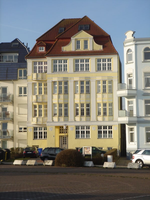 Esterni