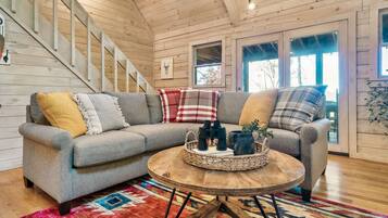 Smart TV, fireplace, books, offices