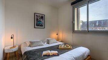 1 bedroom, iron/ironing board, WiFi