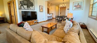 Family Condo Getaway near Grand Targhee, Yellowstone, + Grand Teton
