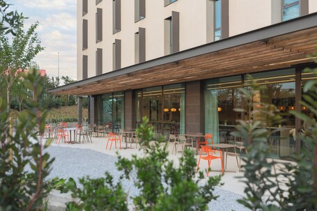 Holiday Inn Barcelona-Sant Cugat by IHG – Affordable hotel in Sant Cugat del Valles