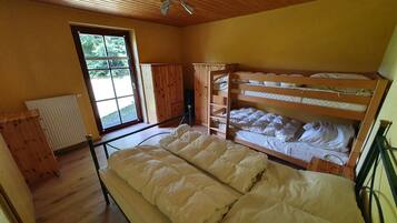 1 bedroom, in-room safe, travel crib, free WiFi