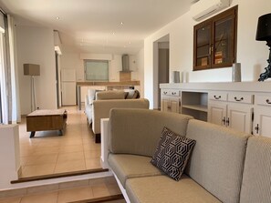 تلفزيون ذكي