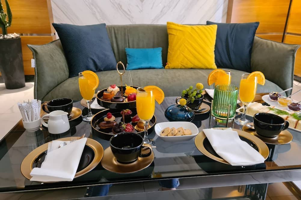 ATECA HOTEL SUITES