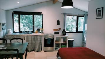 1 chambre, Wi-Fi gratuit, draps fournis