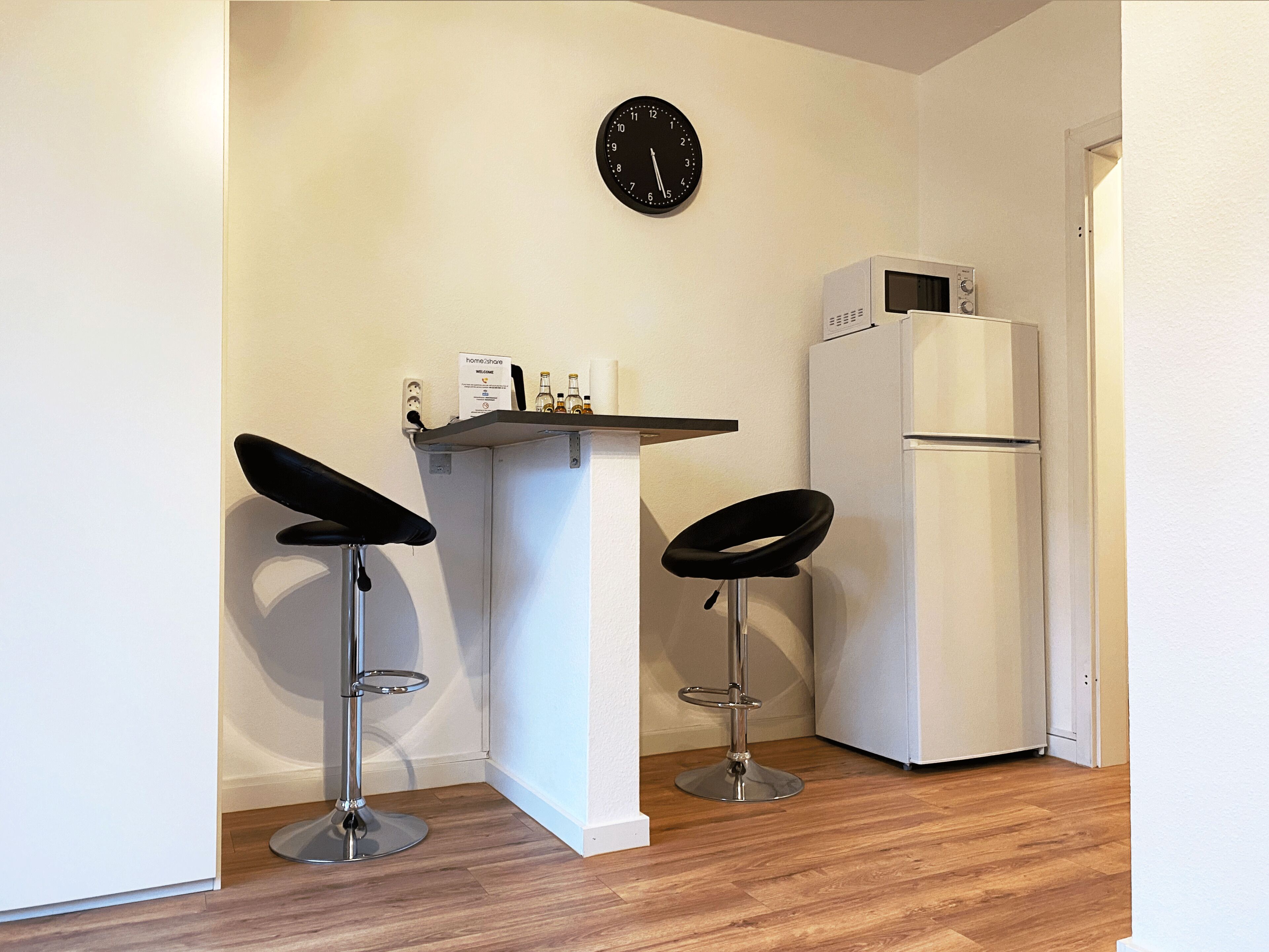 Balcony - Kitchen - Cofee & Tea - home2share